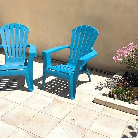 Coquet A : Climatise, Pres Du Parc, Terrasse, Proche Et Port - Fr-1-604-51 *
